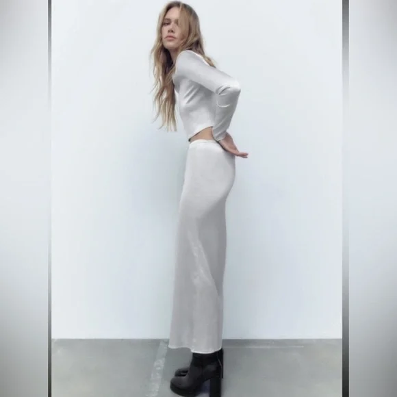 Zara Sunning Silver Co-ord & Matching Set of midi length skirt & crop top🔥🔥 - Picture 1 of 9